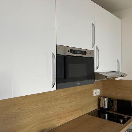 Ne-Doma Apartment Хомутов Екстериор снимка